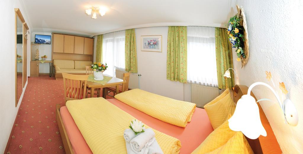 Pension Grafleiten Saalbach-Hinterglemm Kamer foto